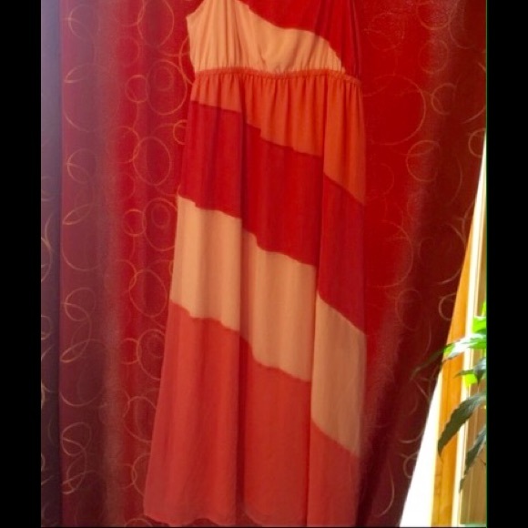 NWT Torrid Dress Size 2 (Size 2x- 16-20) - Picture 2 of 4